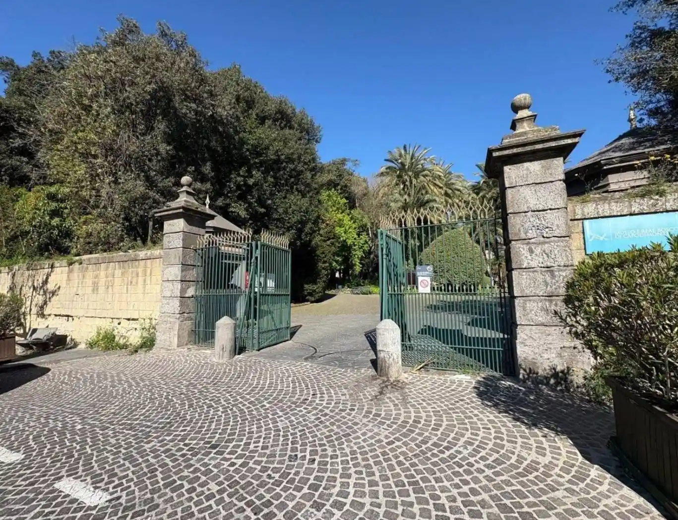 Quadrilocale via Capodimonte, Colli Aminei - Capodimonte, Napoli - foto 2