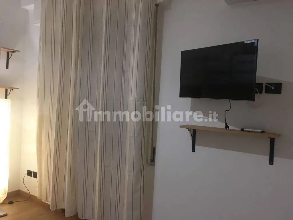 Monolocale via Fratelli Cairoli 3, Centro Storico, Reggio Calabria - foto 4