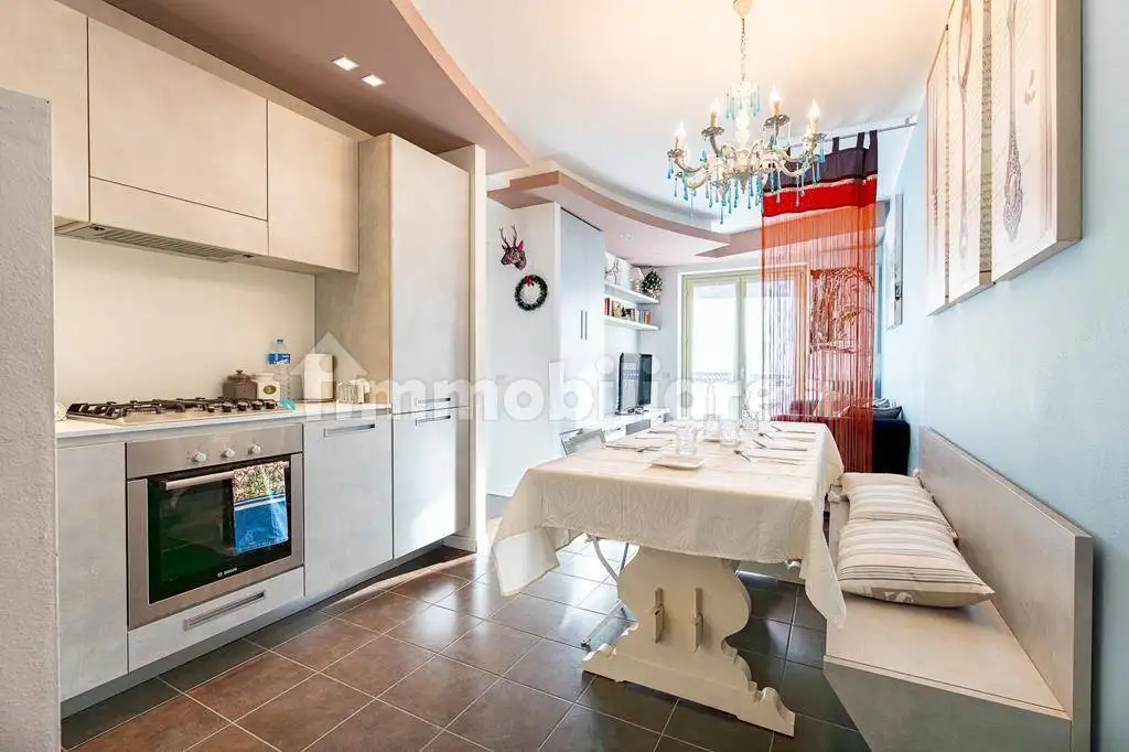 Appartamento in vendita a Gravedona ed Uniti