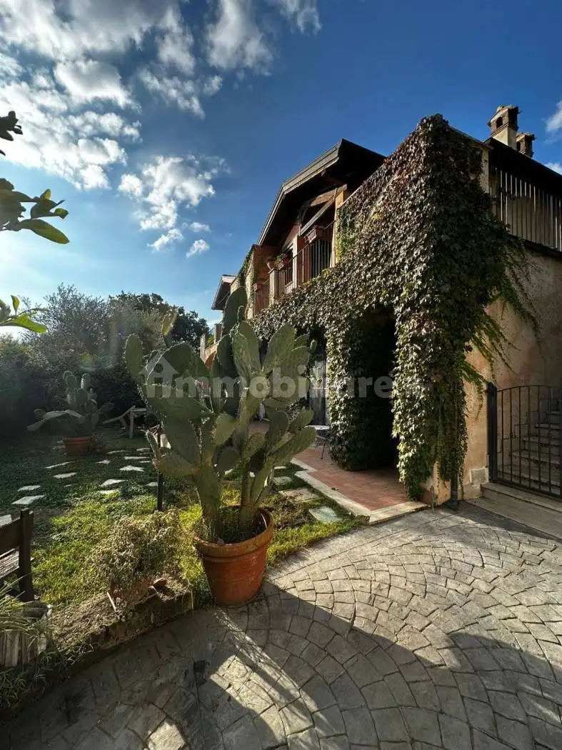 Villa in vendita a Riano