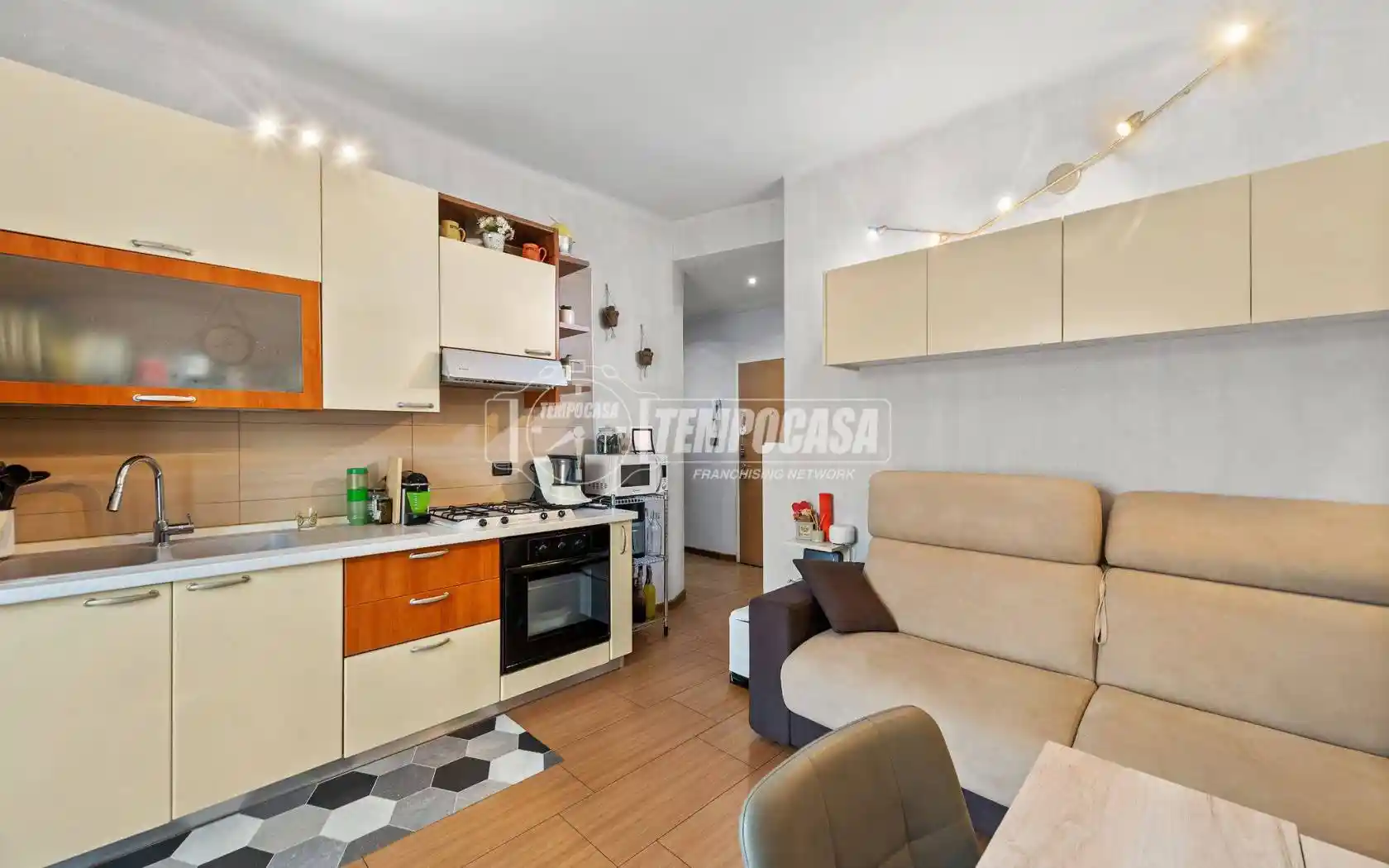 Bilocale via Emilio Faà di Bruno 14, Martini - Insubria, Milano - foto 2