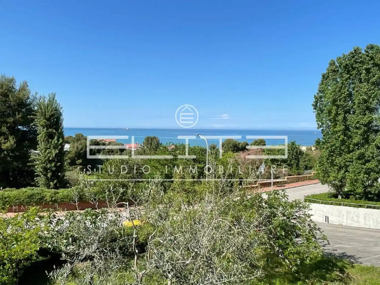 Quadrilocale via Emilia, Centro, Falconara Marittima - foto 3