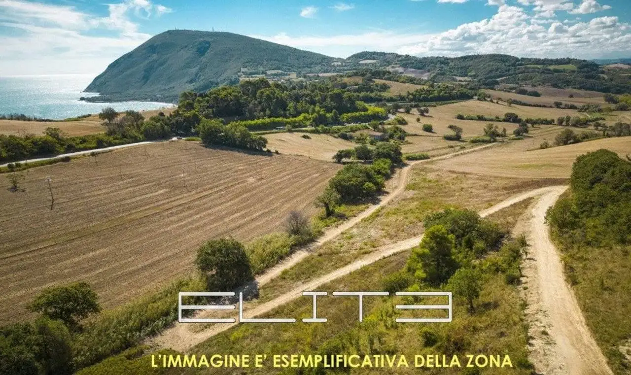 Rustico - Casale in vendita a Ancona