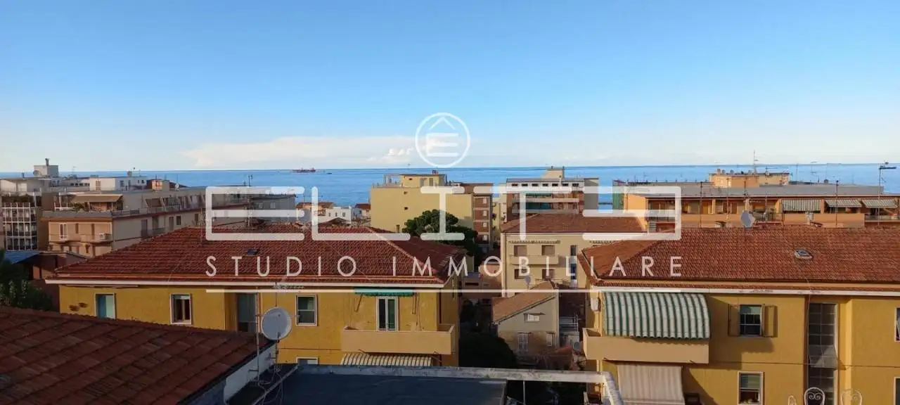 Appartamento in vendita a Falconara Marittima