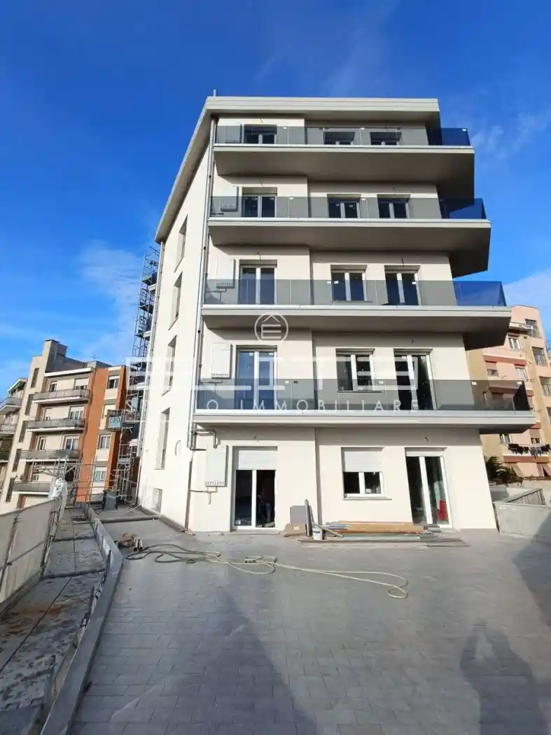 Trilocale via De Gasperi, Stazione, Ancona - foto 2