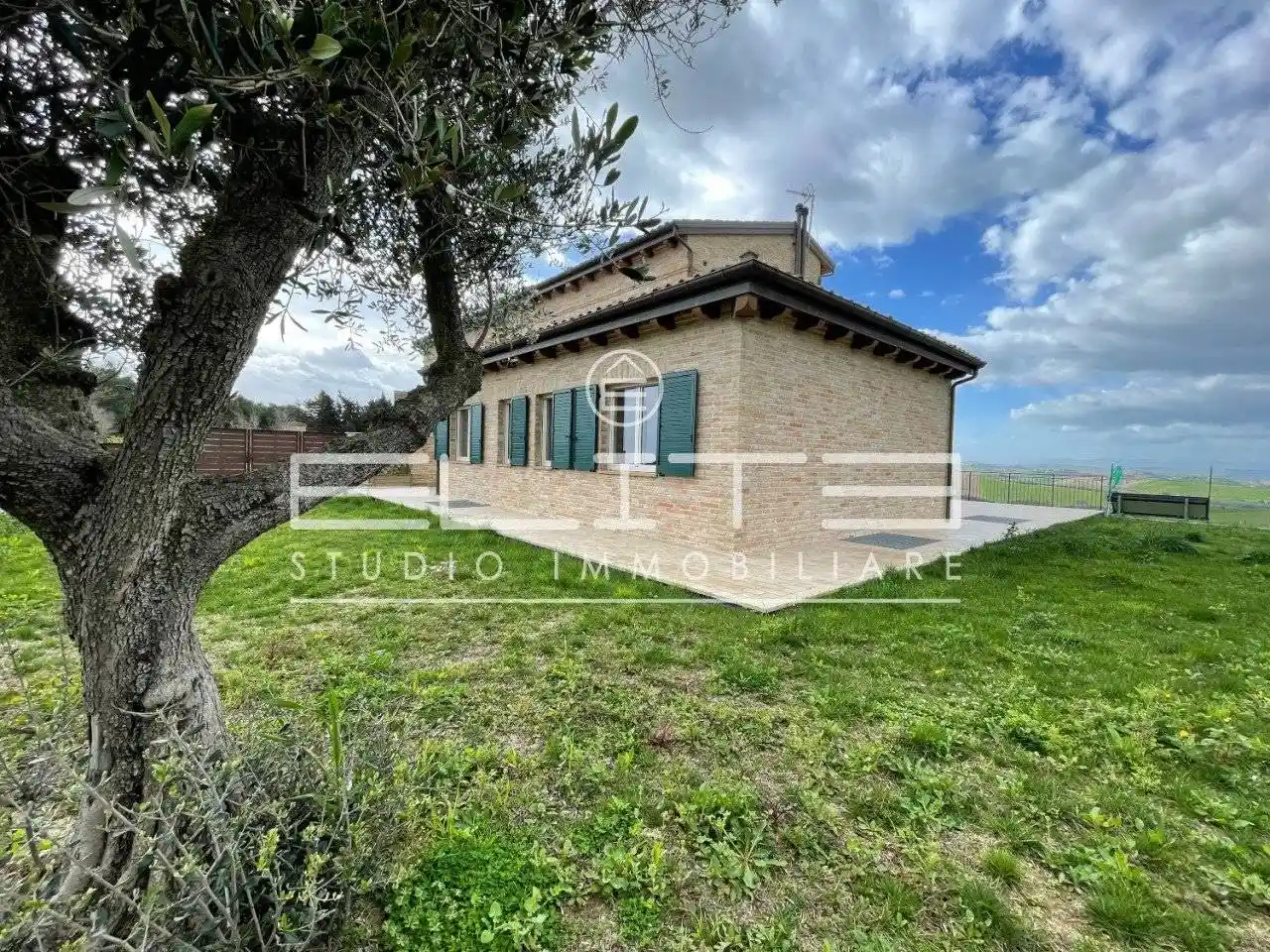 Appartamento via Del Barcaglione, Centro, Falconara Marittima - foto 2