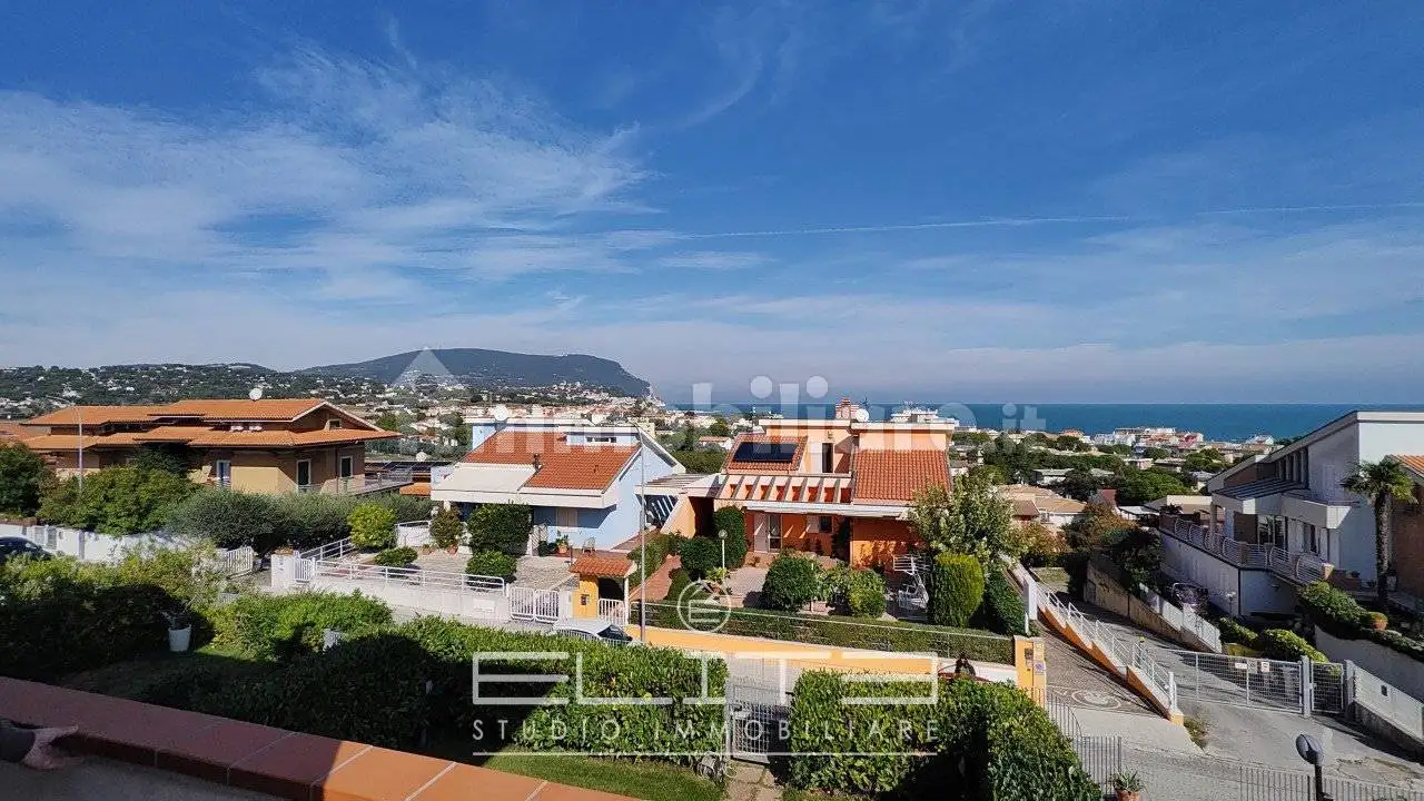 Quadrilocale via Amalfi 52, Marcelli, Numana - foto 2