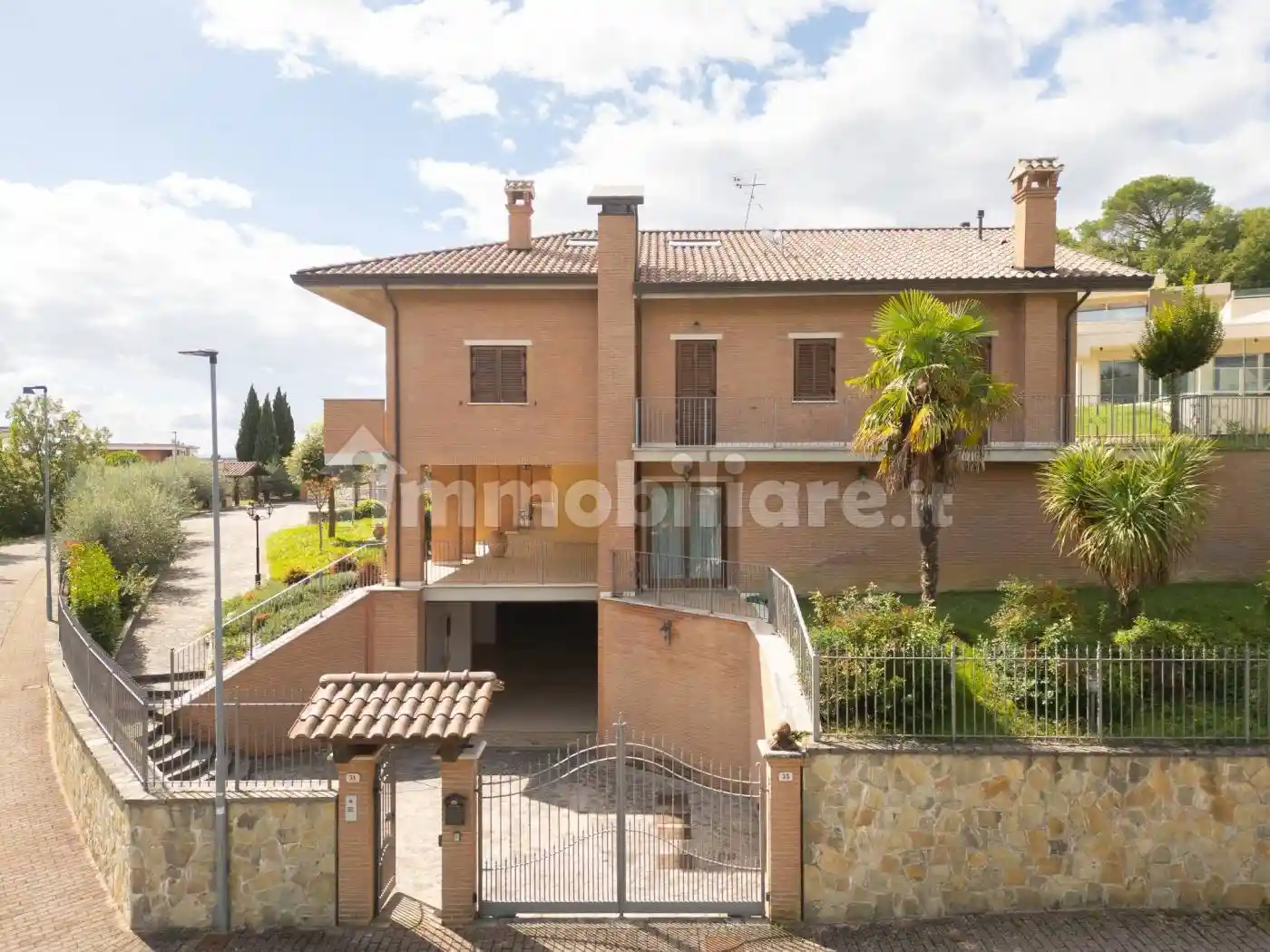 Villa plurifamiliare, ottimo stato, 388 m², Corciano - foto 4