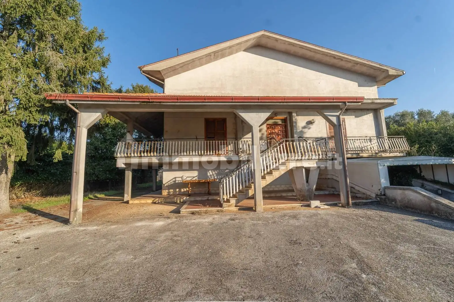 Rustico - Casale in vendita a Valmontone