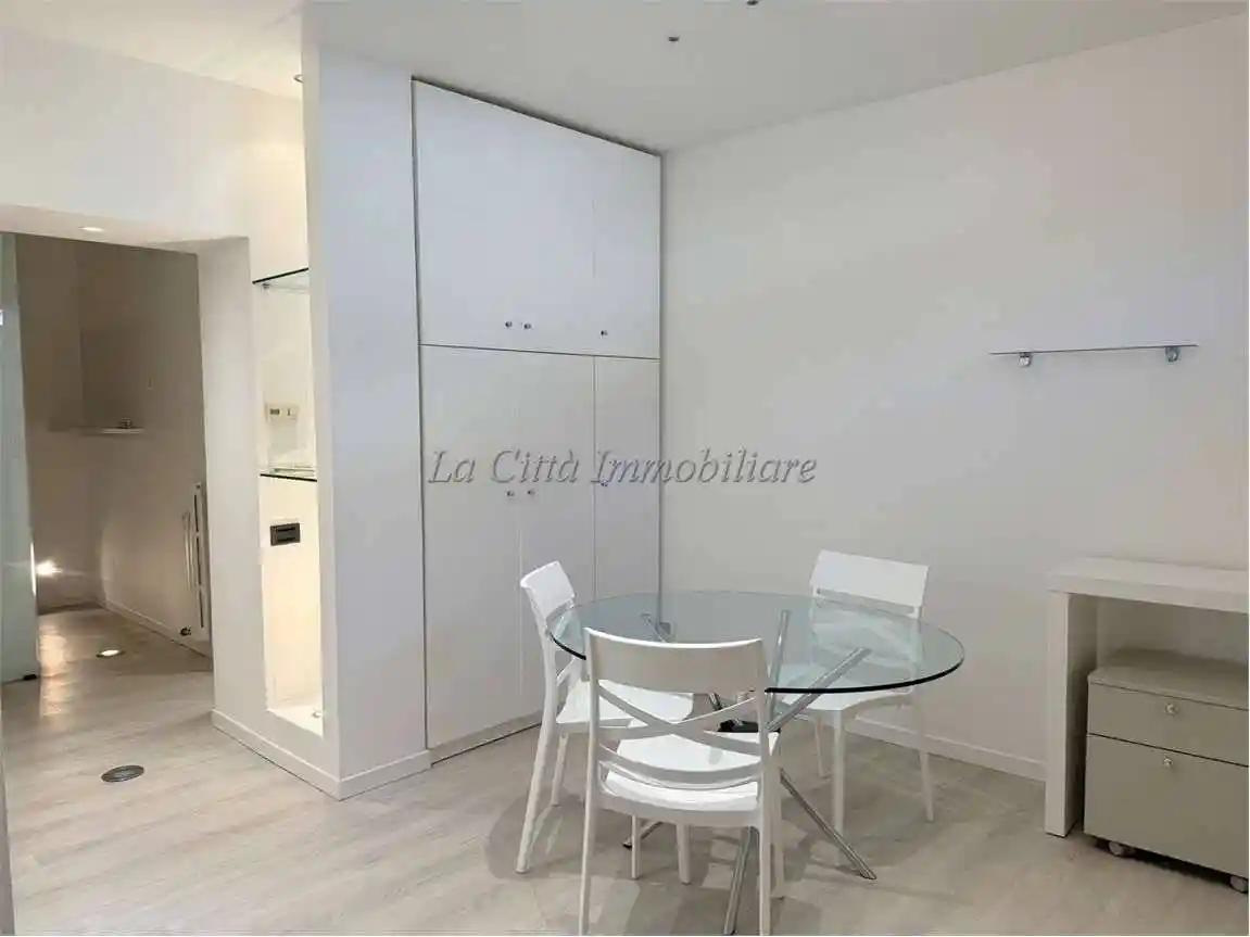 Monolocale via Fratelli Rosselli, 10, Centro Storico, Novara - foto 5