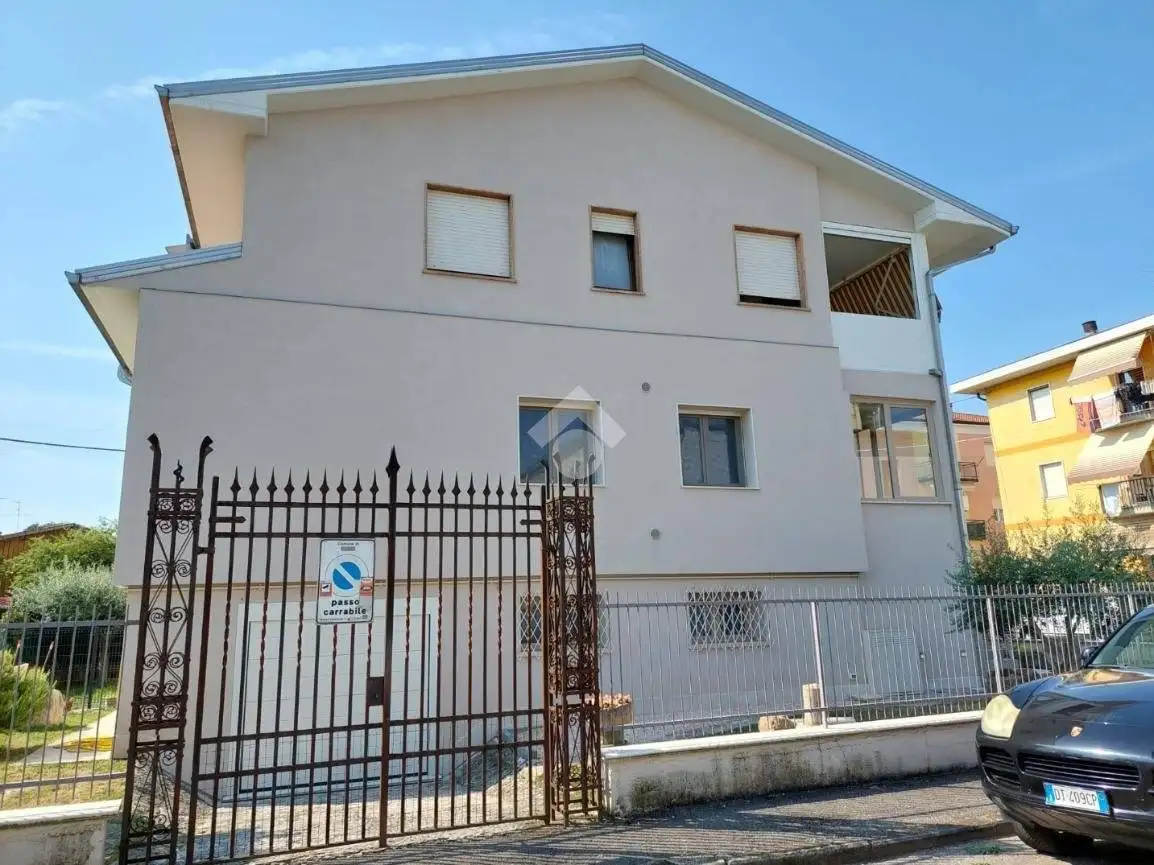 Appartamento in vendita a Verona