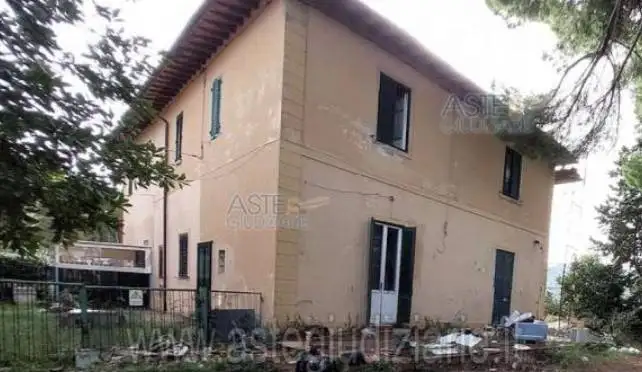 Appartamento in vendita a Livorno