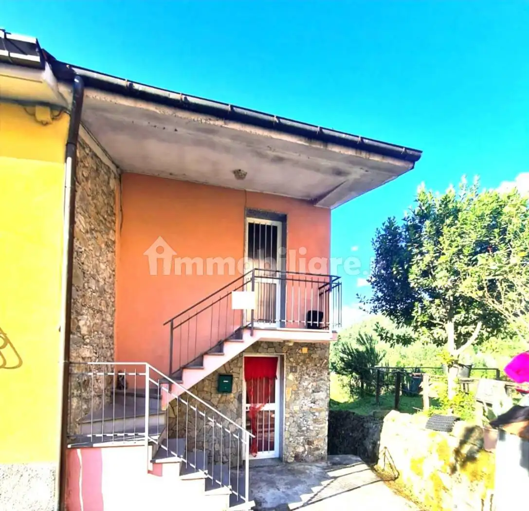 Villa in vendita a Beverino