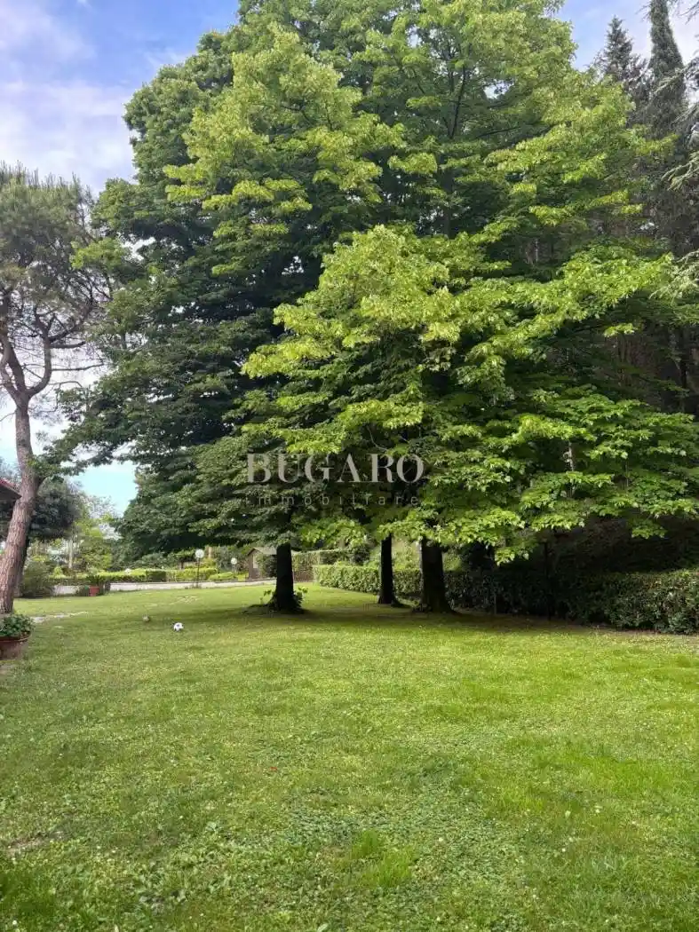 Villa plurifamiliare 600 m², Pietralacroce, Ancona - foto 2