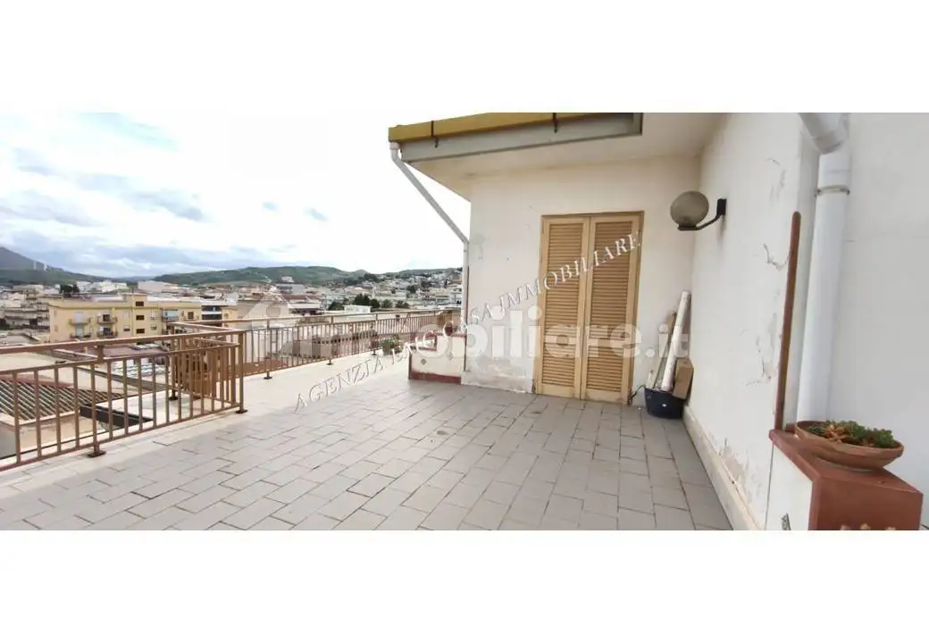 Attico viale Europa 77, Centro, Alcamo - foto 2