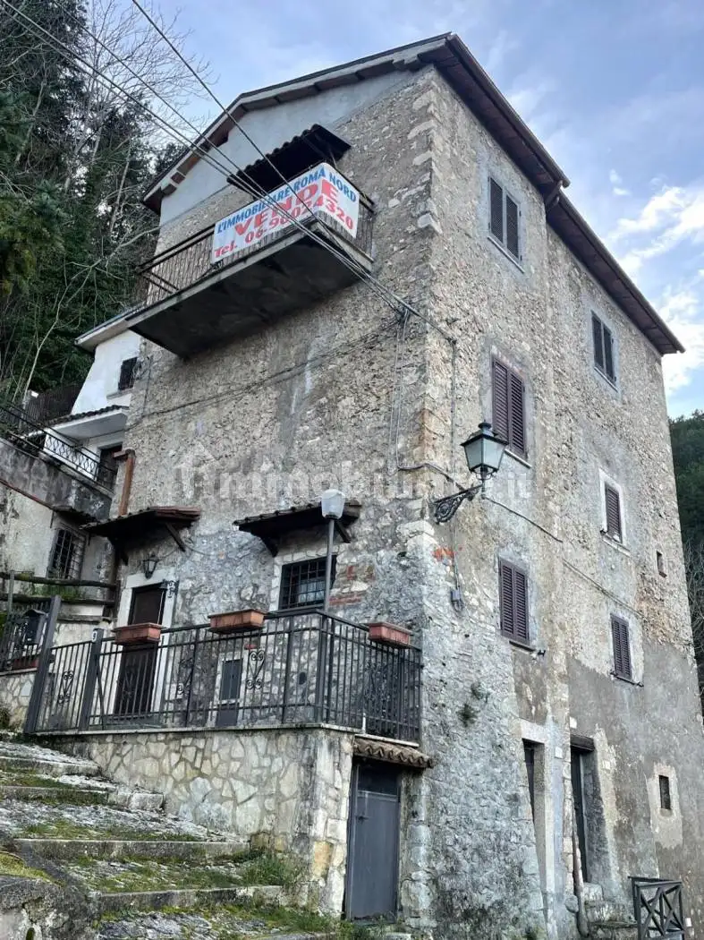 Appartamento in vendita a Carsoli