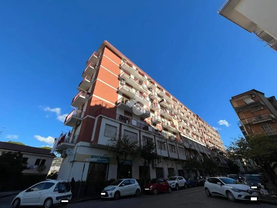 Appartamento in vendita a Salerno