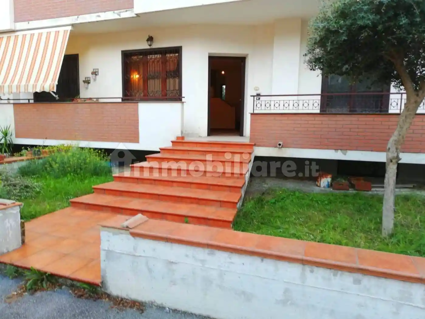 Villa a schiera 3 locali, buono stato, Melito di Napoli - foto 2
