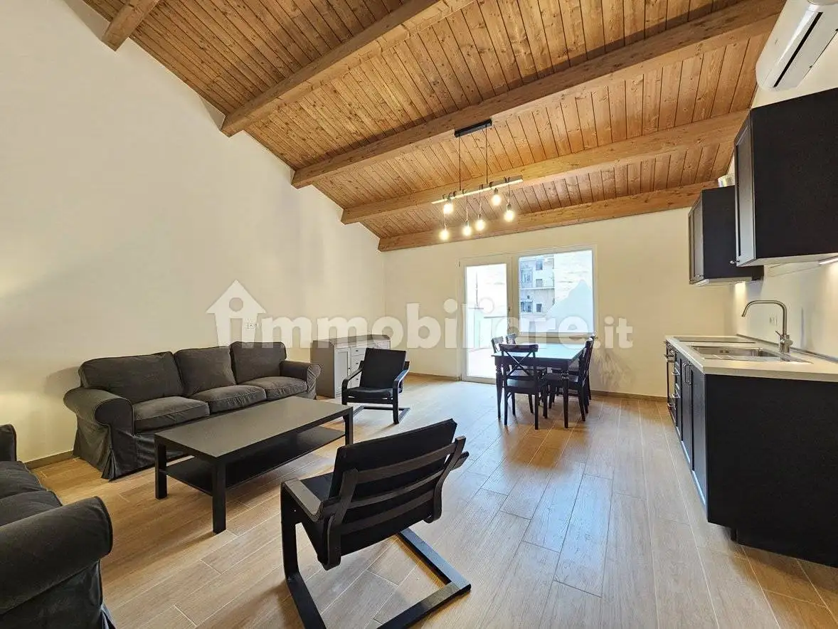 Appartamento in affitto a Taranto