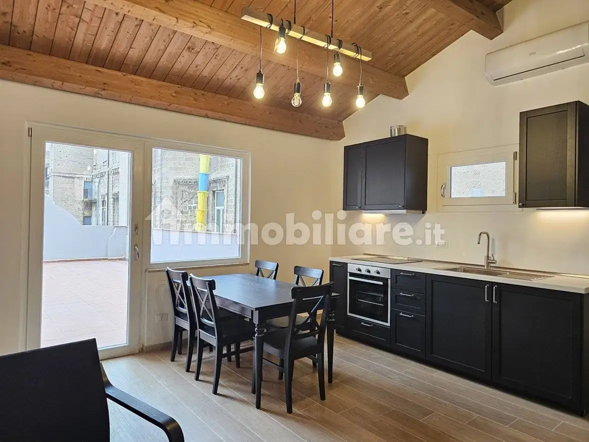 Trilocale via Anfiteatro 11, Borgo, Taranto - foto 3