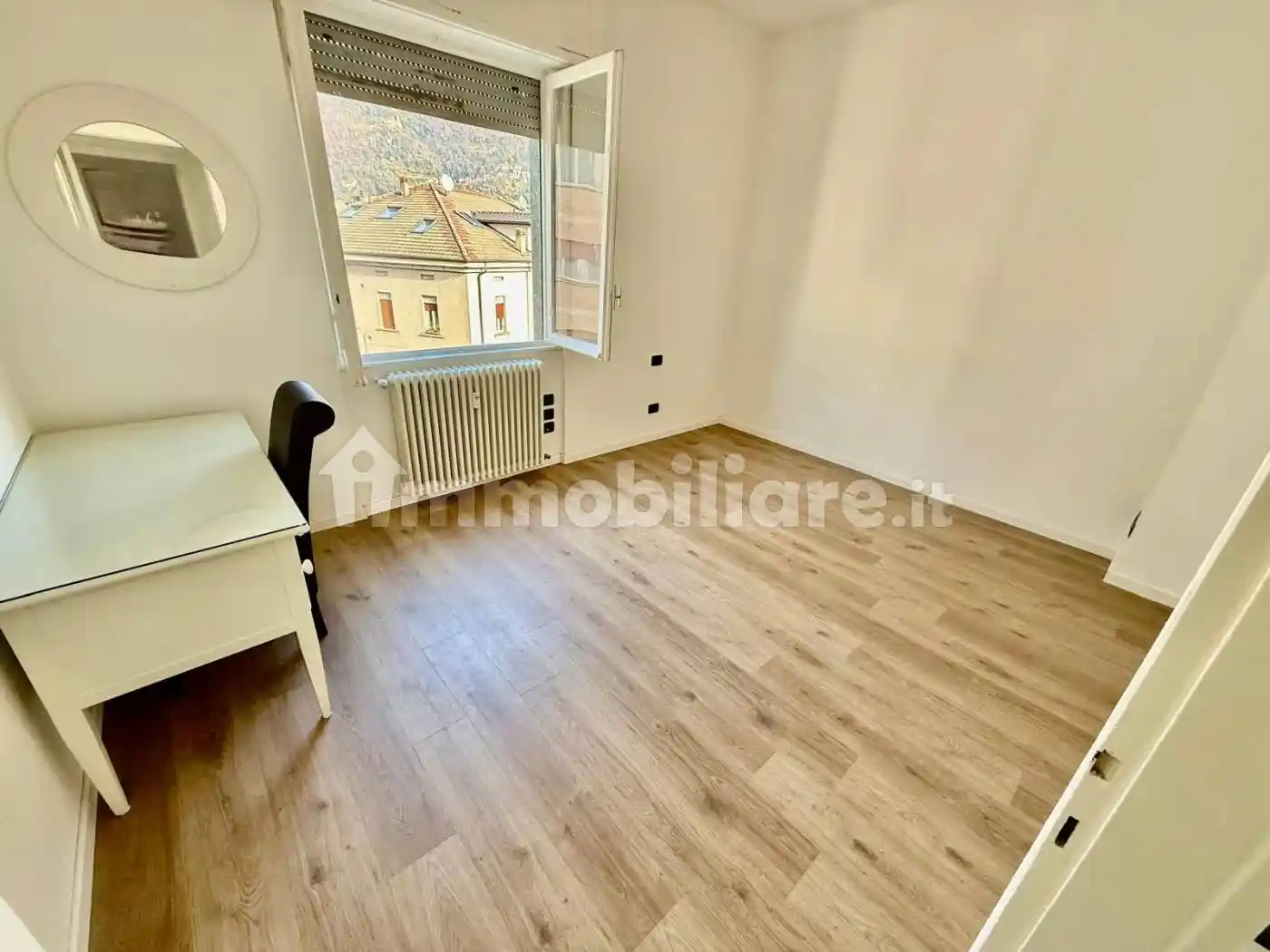 Trilocale ottimo stato, quarto piano, Borghi, Como - foto 2