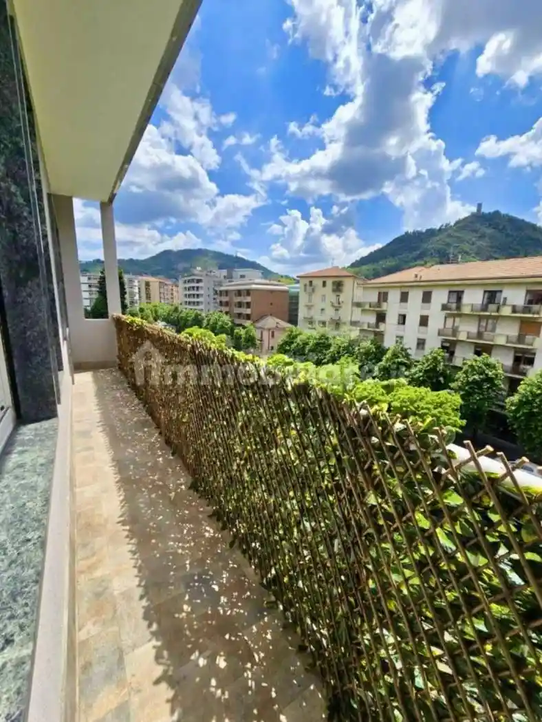 Quadrilocale ottimo stato, quarto piano, Borghi, Como - foto 2