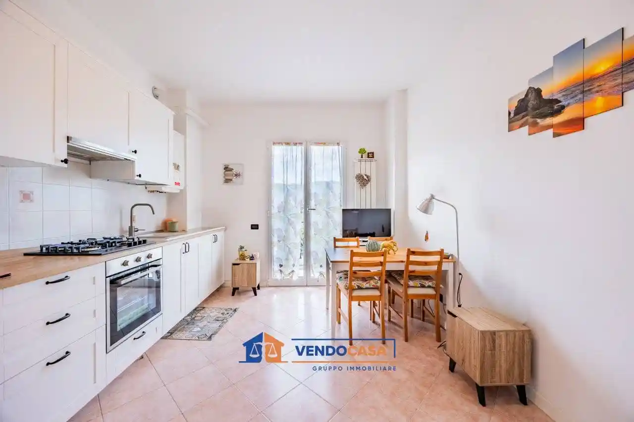 Bilocale via Guglielmo Marconi 2, Centro, Diano Castello - foto 2