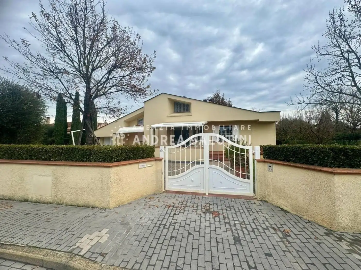 Villa in vendita a Pontedera