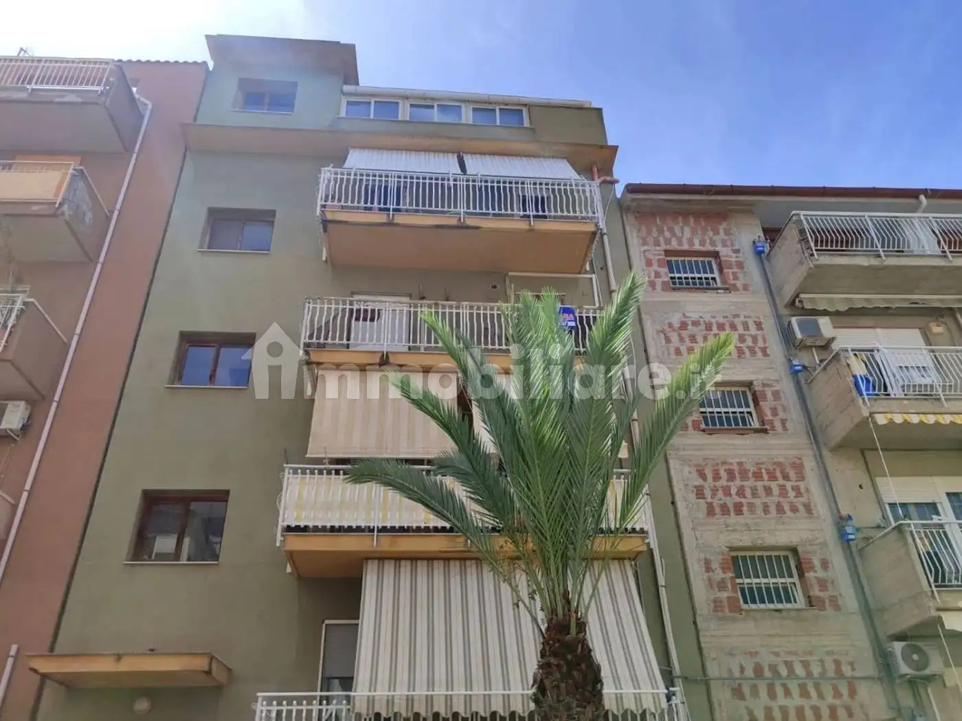 Appartamento in vendita a Campofelice di Roccella