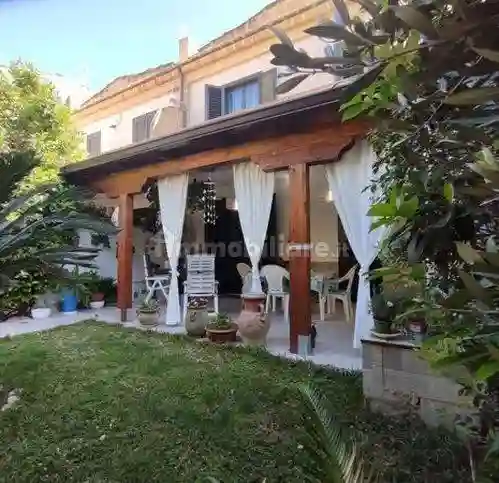 Villetta a schiera - foto 2