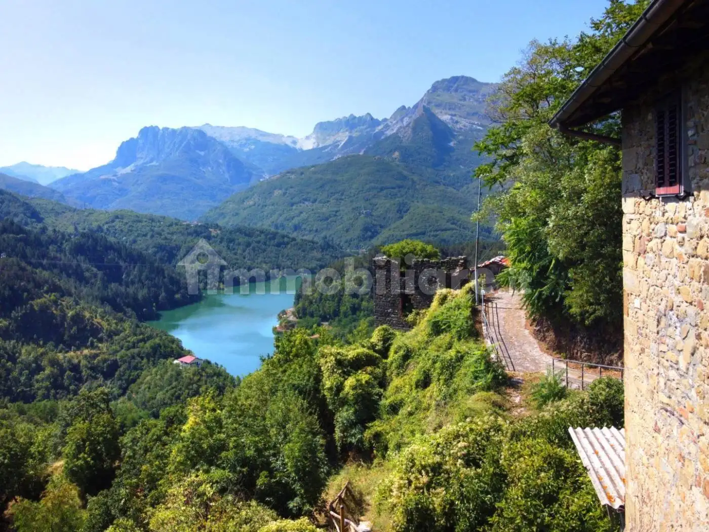 Casa indipendente in vendita a Minucciano