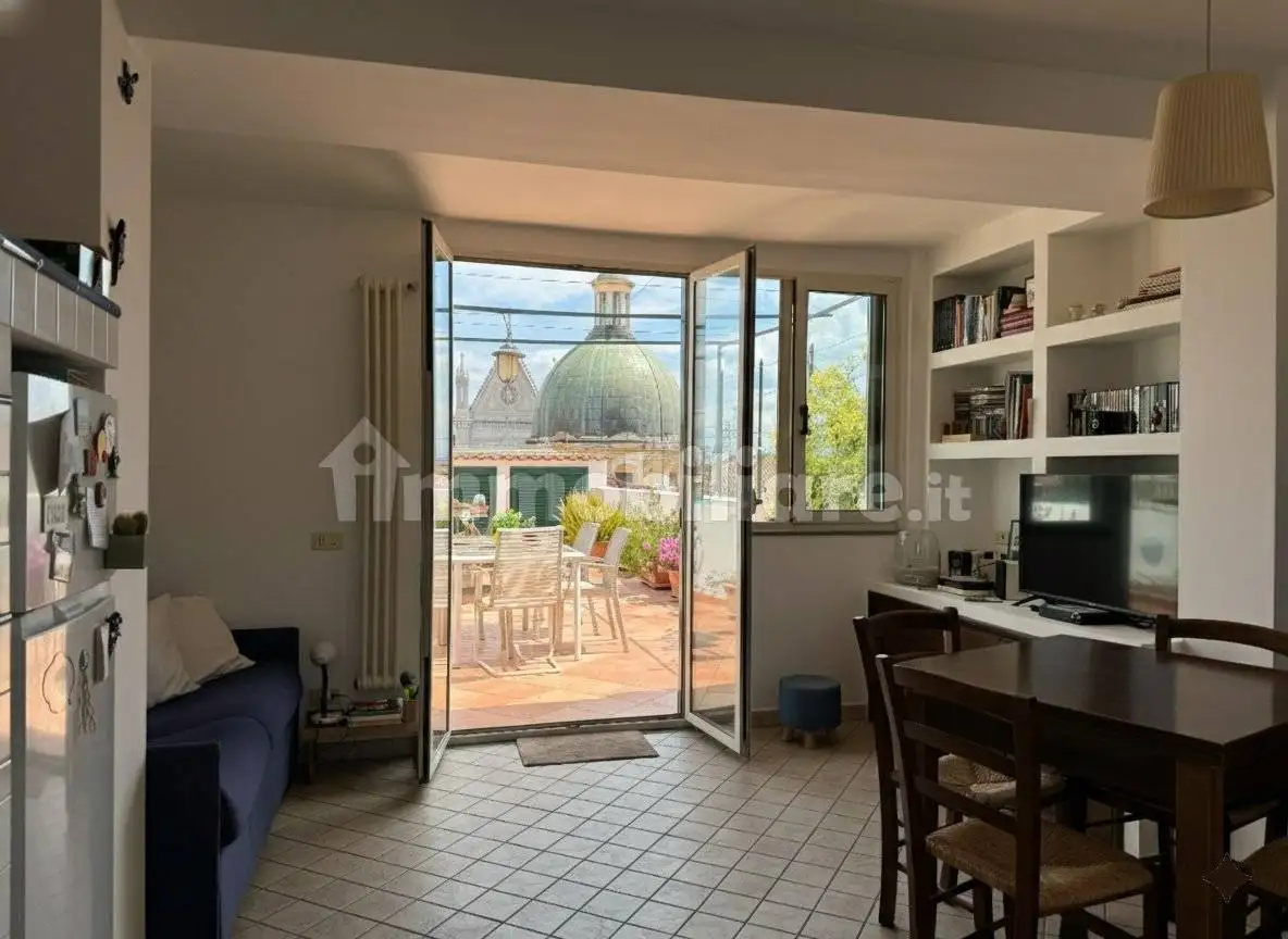 Appartamento in vendita a Napoli