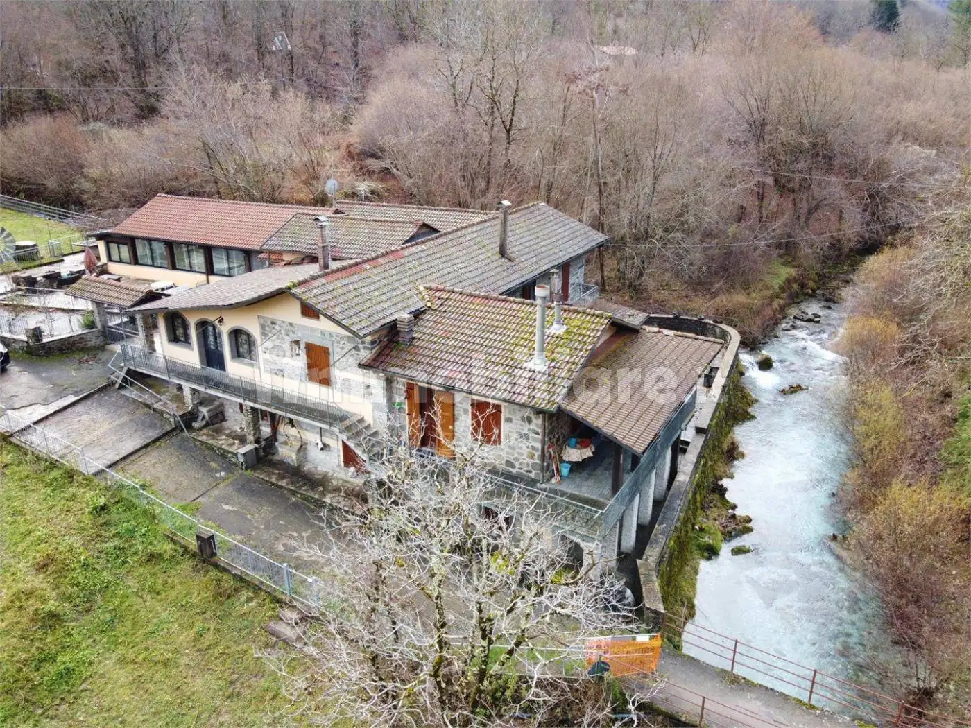 Casa indipendente in vendita a Minucciano