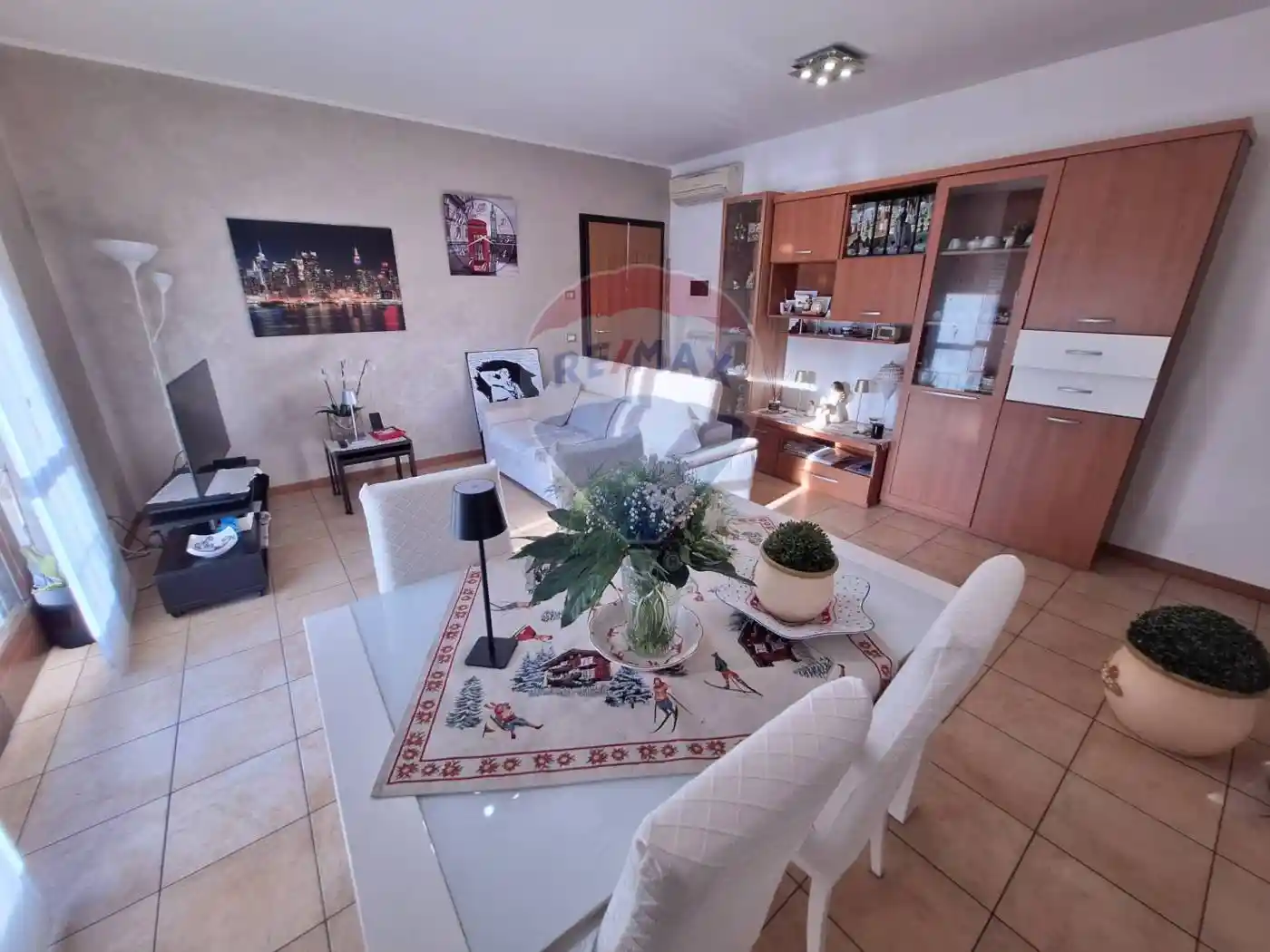 Appartamento ottimo stato, secondo piano, Centro, Costa Volpino - foto 2