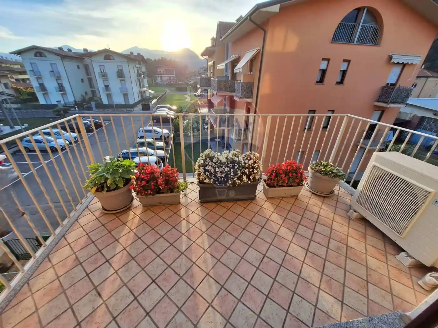 Appartamento ottimo stato, secondo piano, Centro, Costa Volpino - foto 4