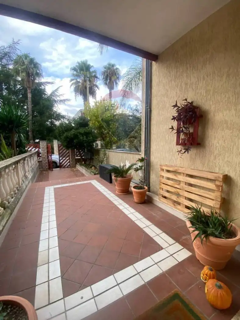 Appartamento via Calabria 8, Campi Salentina - foto 3