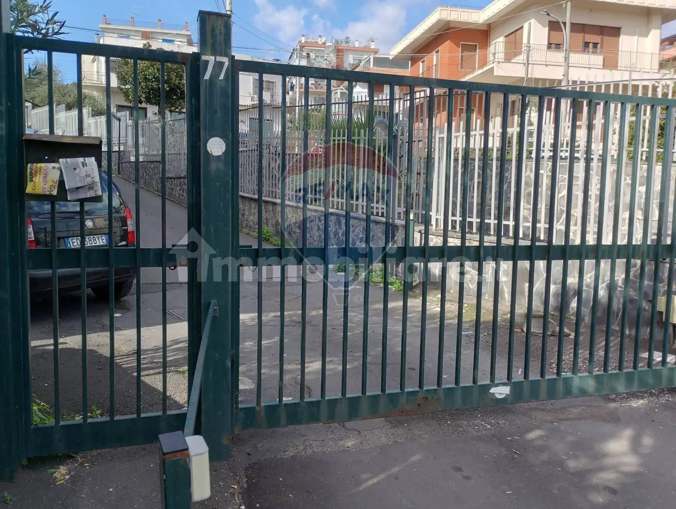 Appartamento in vendita a Aci Castello