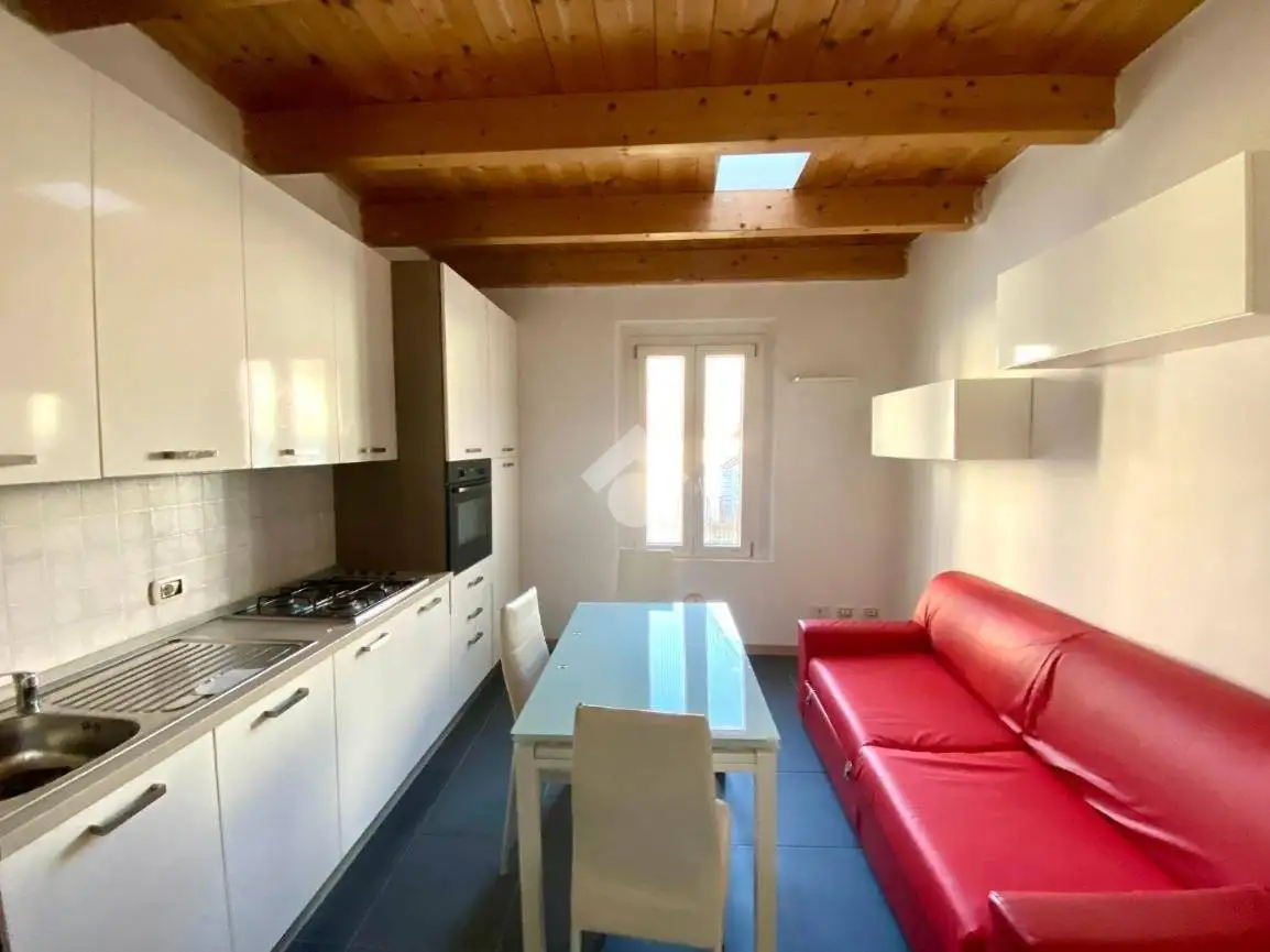 Bilocale largo Adua 11, Centro, Cantù - foto 2