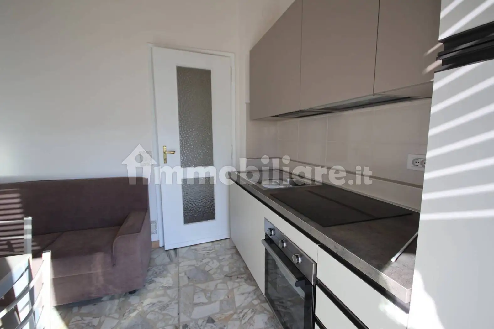 Bilocale viale Torino 6, Centro, Alba - foto 3