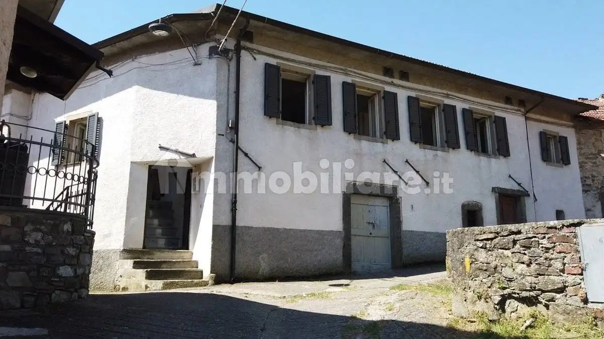 Casa indipendente in vendita a Fivizzano