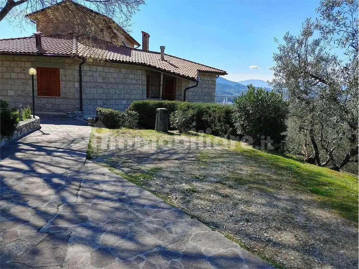 Villa in affitto a Terni