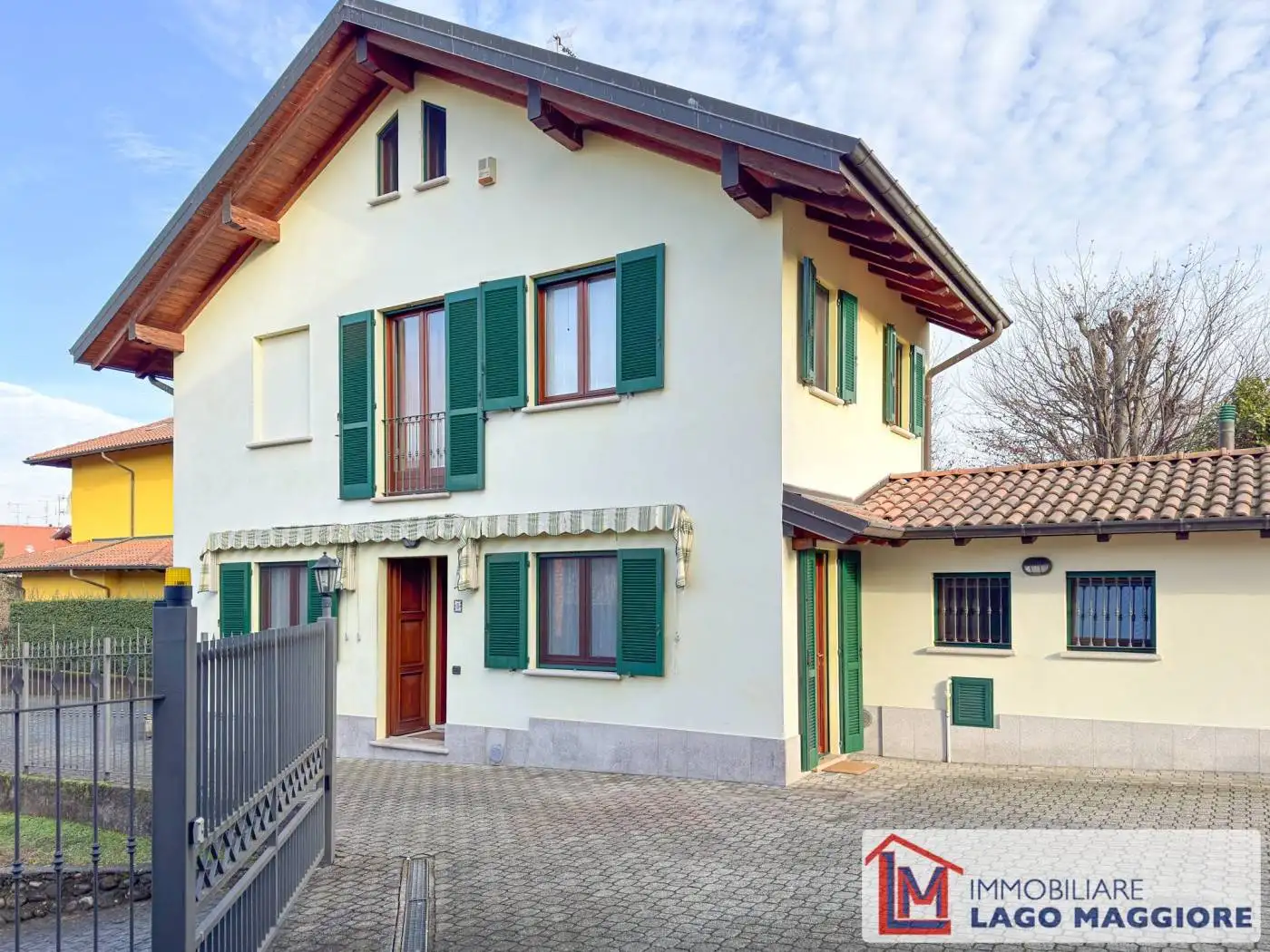Villa in affitto a Ranco