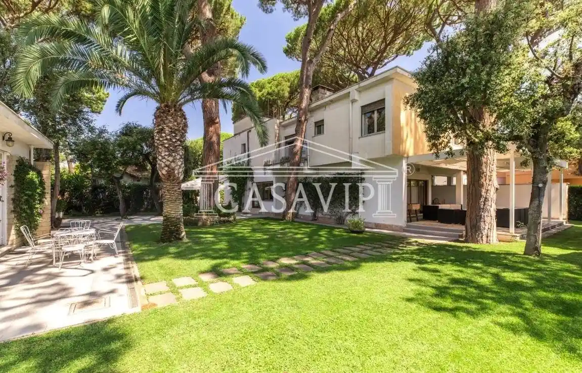 Villa unifamiliare via Giulianova, Fregene, Fiumicino - foto 2