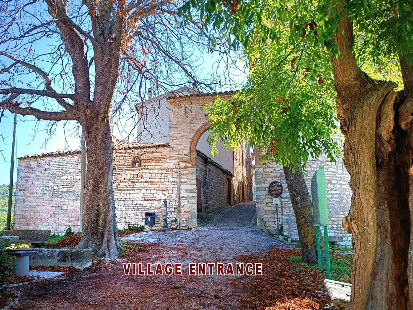 Terratetto plurifamiliare 160 m², Arcevia - foto 4