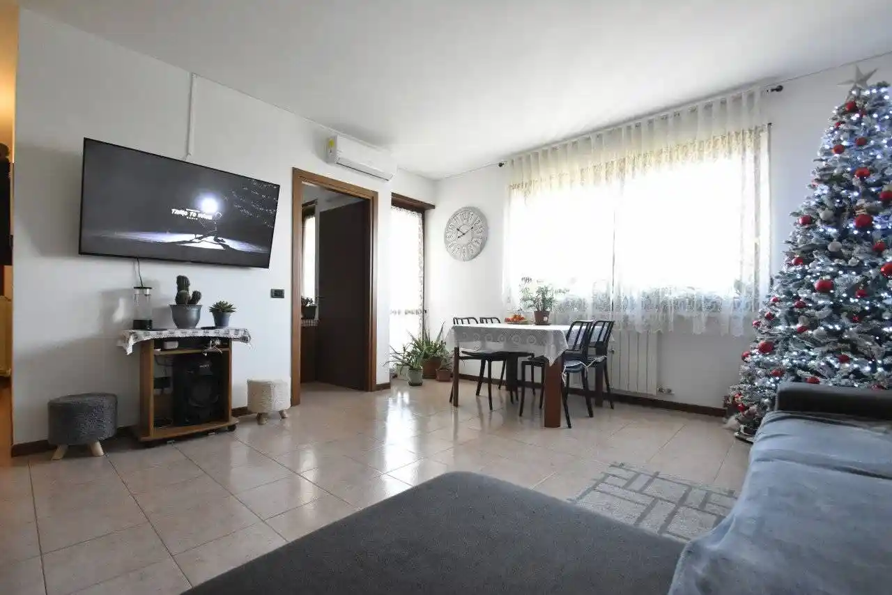 Trilocale via degli Scaligeri 46, Bussolengo - foto 5