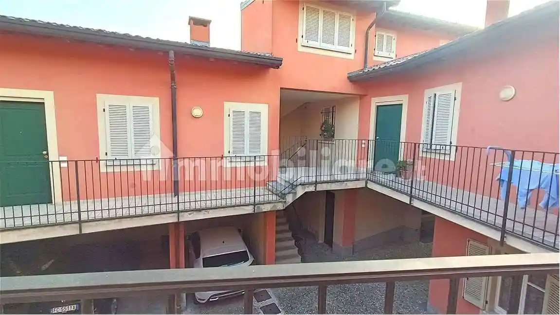 Bilocale via trieste, 17, Uggiate Trevano, Uggiate con Ronago - foto 5