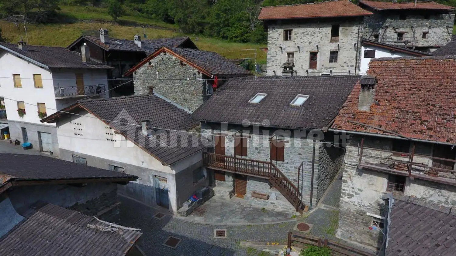 Terratetto unifamiliare frazione Liex, Antey-Saint-Andrè - foto 2