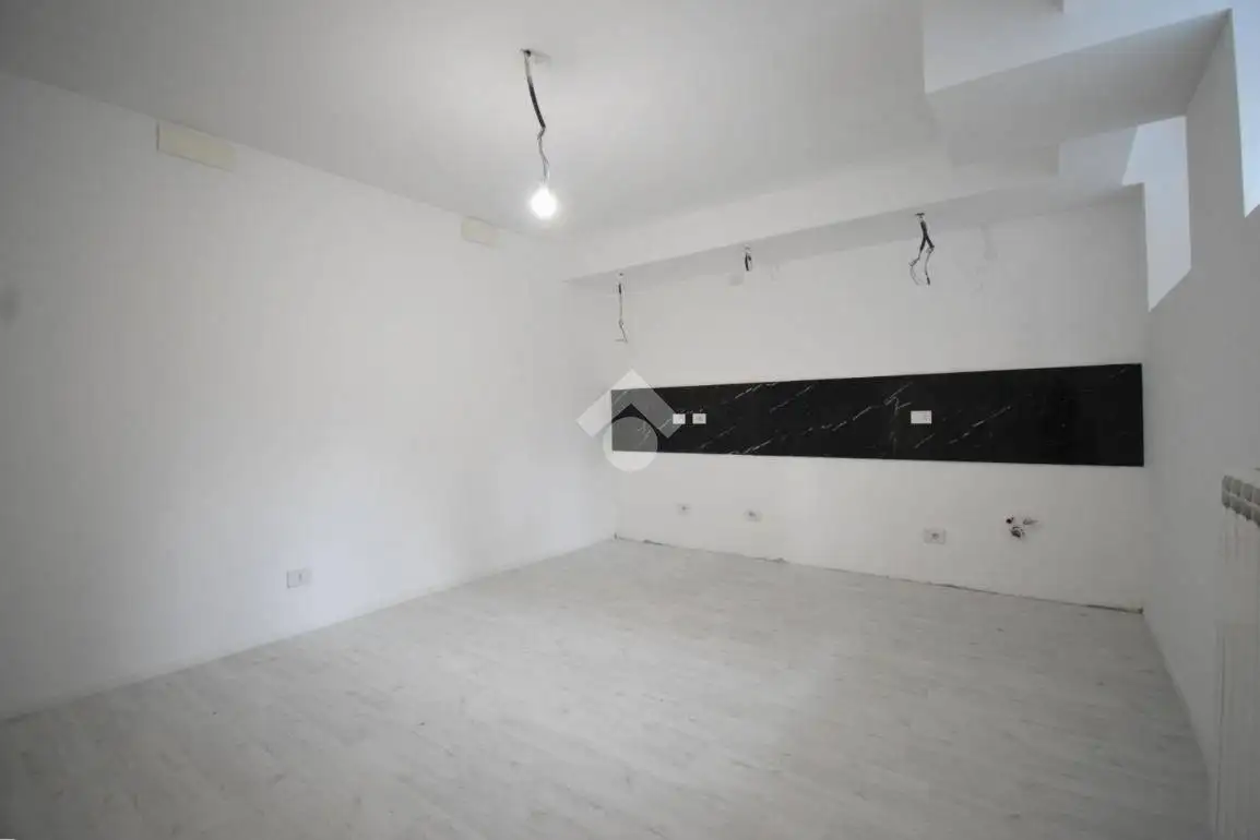 Trilocale via Petrarca Francesco, Centro, Cologno Monzese - foto 3