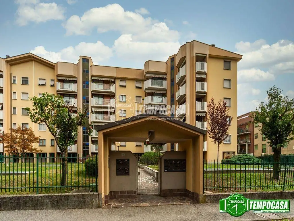 Bilocale via Robecchi 10, Centro, Muggiò - foto 2