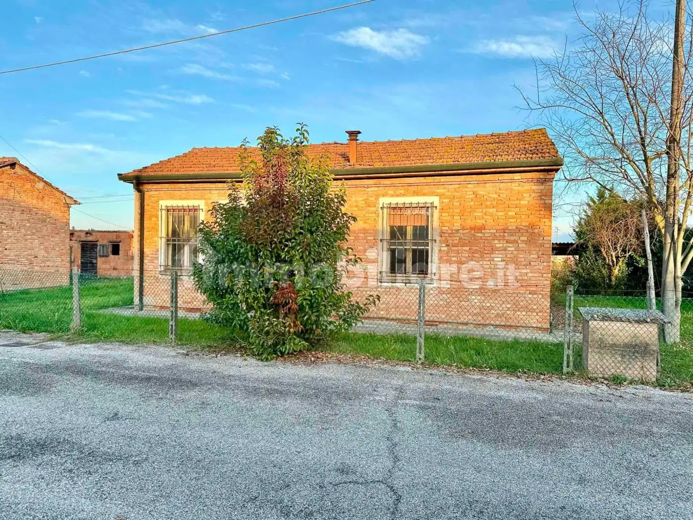 Villa unifamiliare via Guglielmo Marconi 21, Longastrino, Argenta - foto 2